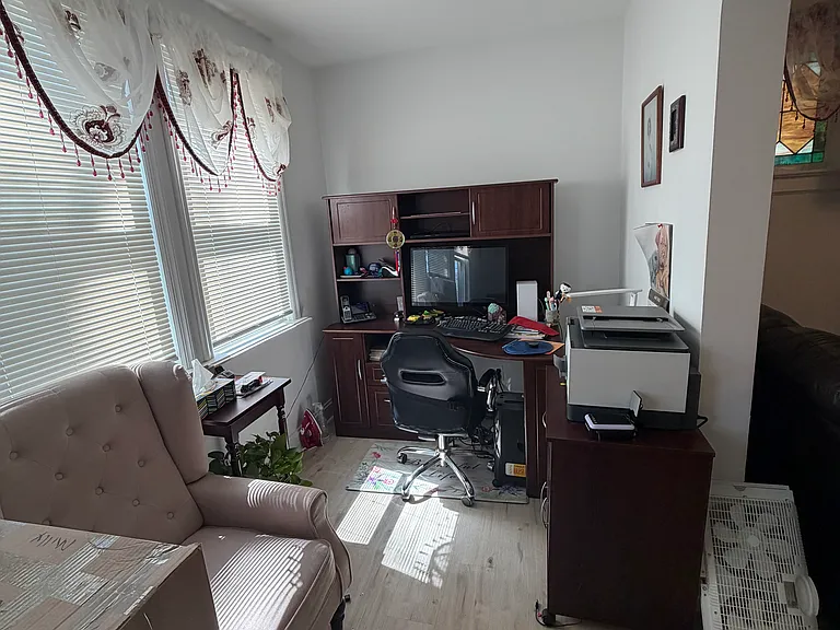 400 N 11th St #1 — Photo 5