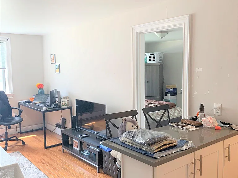 127 Summer St — Photo 4
