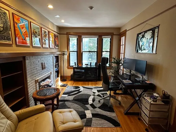 3614 N Paulina St APT 1, Chicago, IL 60613