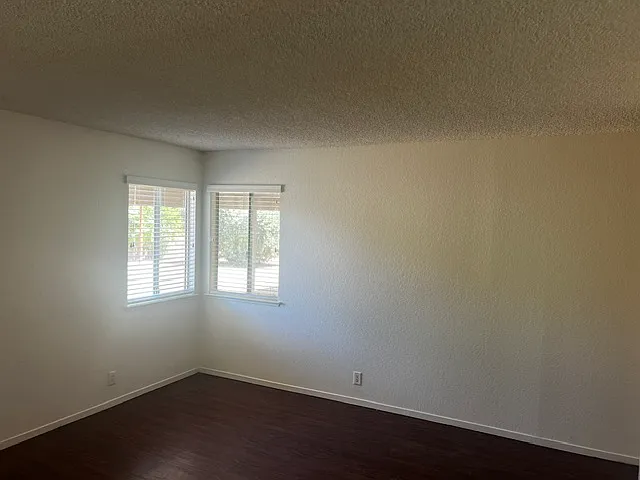 1412 Circle Dr E — Photo 5