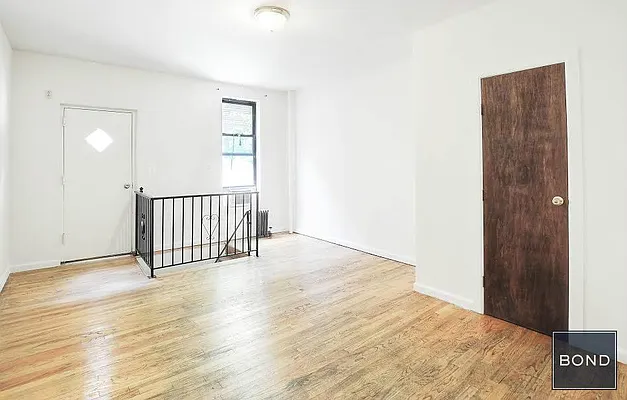 Rented by Bond New York | media 7