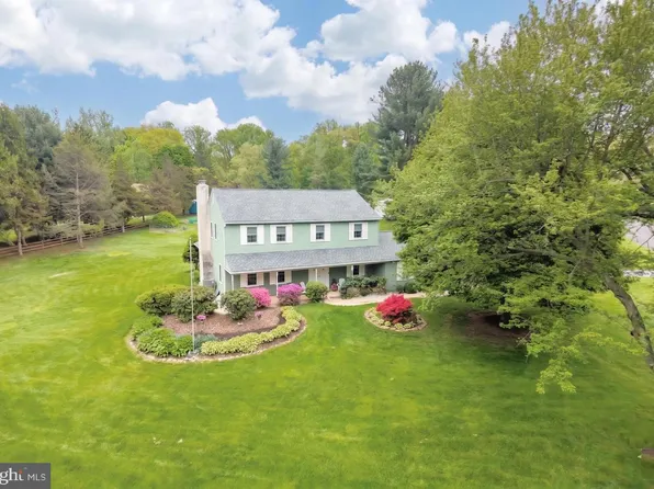 1 Hessian Ct, Downingtown, PA 19335