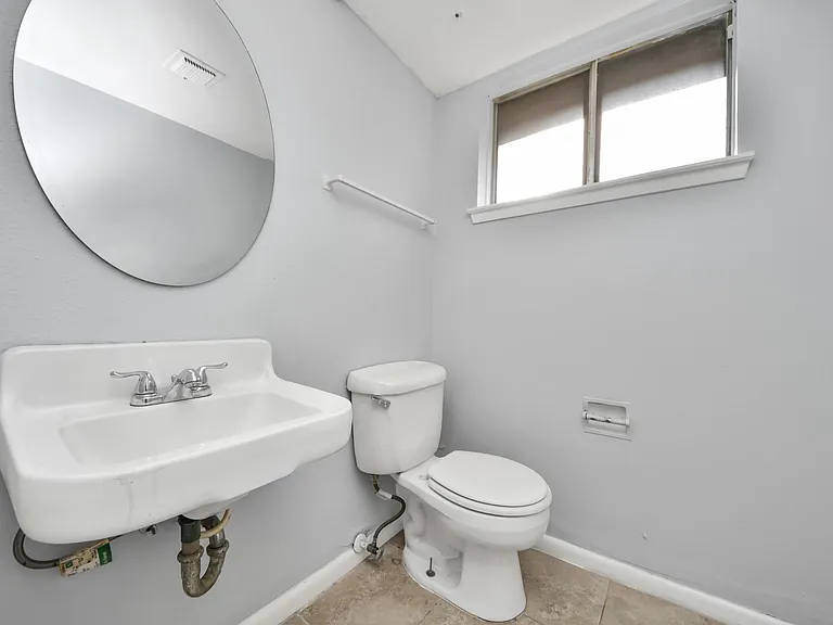3806 Charriton Dr — Photo 15