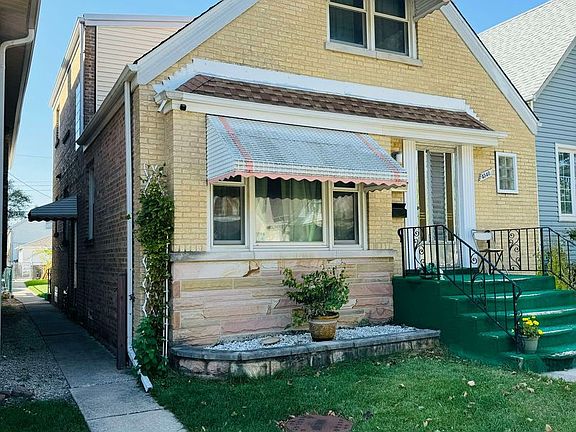 2nd image of 4540 N Mulligan Ave