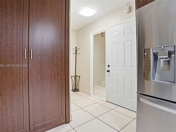 3rd image of 210 NW 87th Ave APT L206