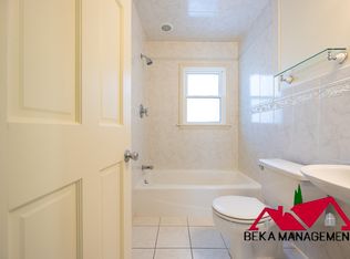 620 Catalpa Dr, Royal Oak, MI 48067