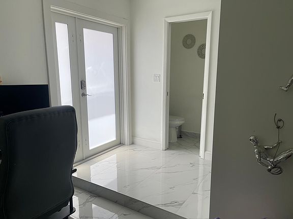 5th image of 4532 W 15th Ave #903