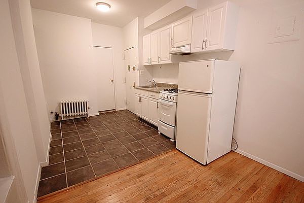 1st image of 11 Jones St APT 6