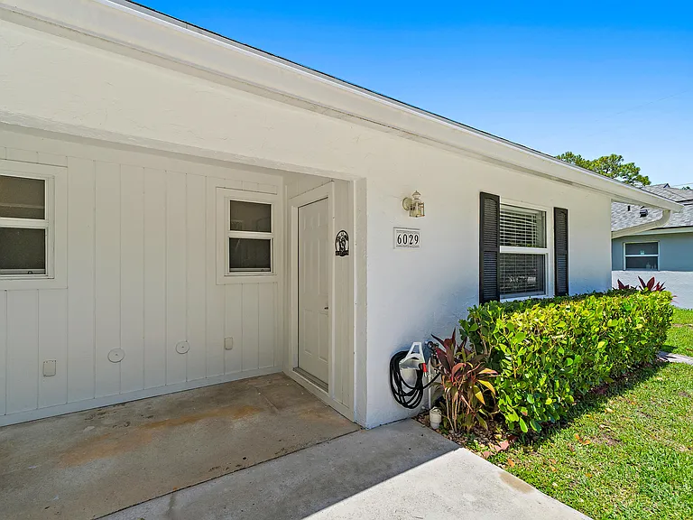 6029 Eberts St — Photo 32