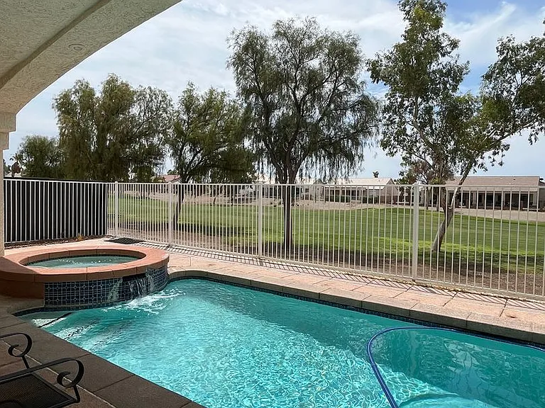 2056 E Desert Lakes Dr — Photo 19