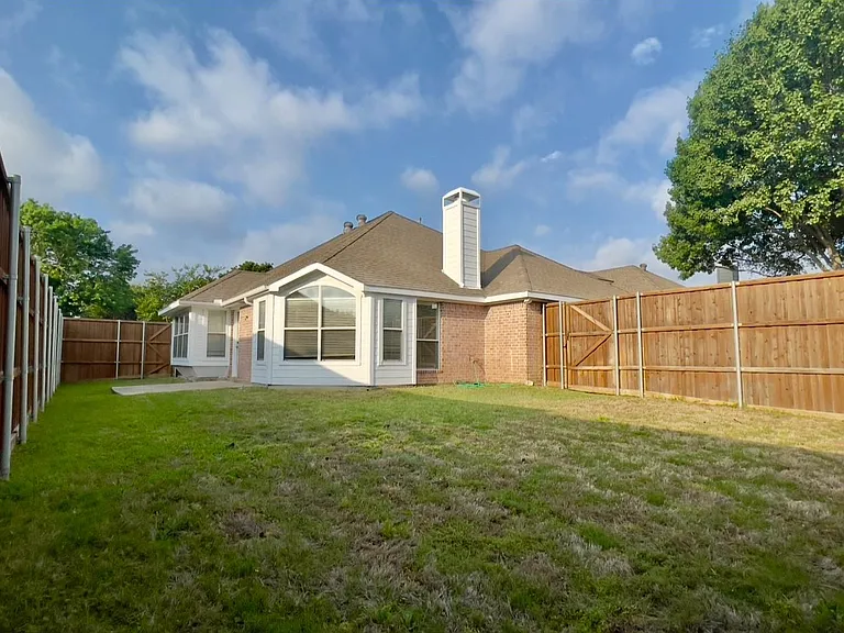 11002 Tree Shadow Ln — Photo 28