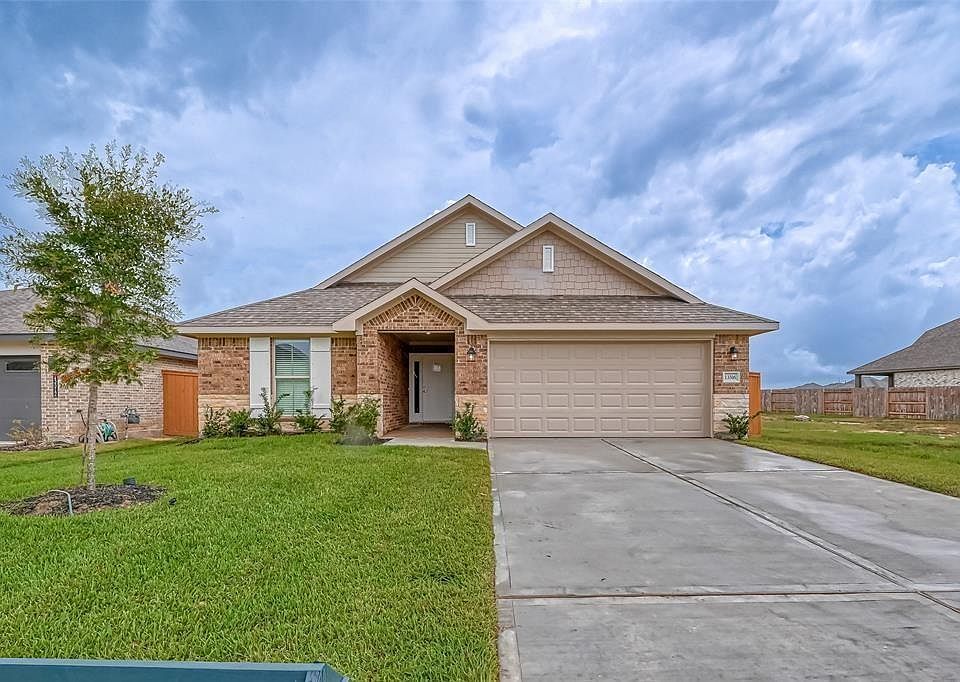 1st image of 236 Bryan Way