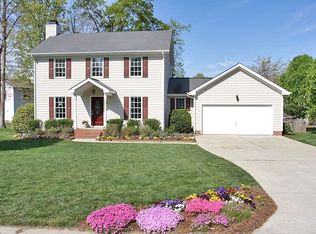 705 Bahama Ct, Holly Springs, NC 27540