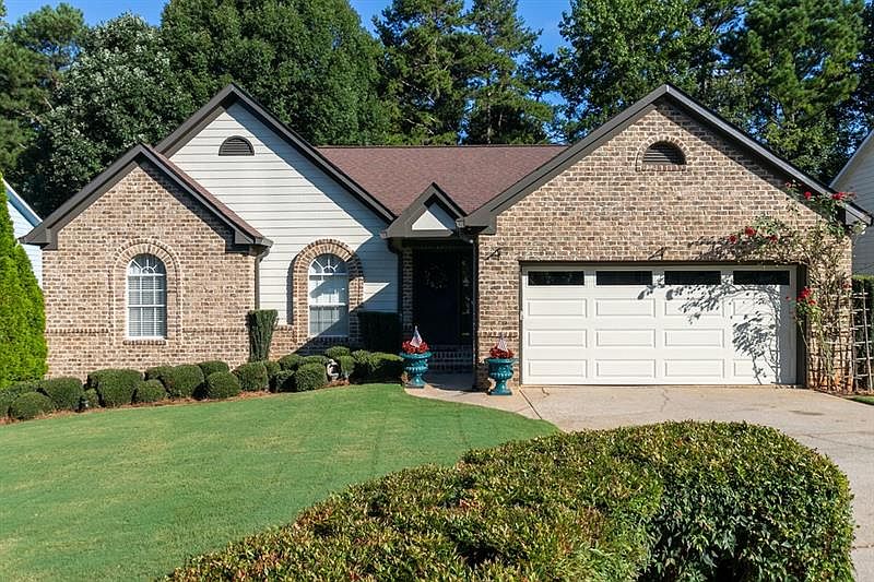 1st image of 2744 Sterling Dr