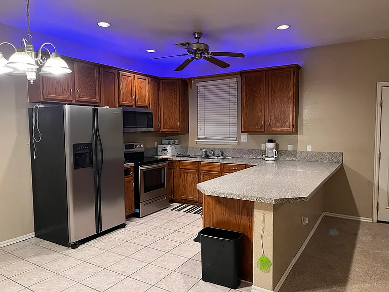 840 Huddleston Dr — Photo 3