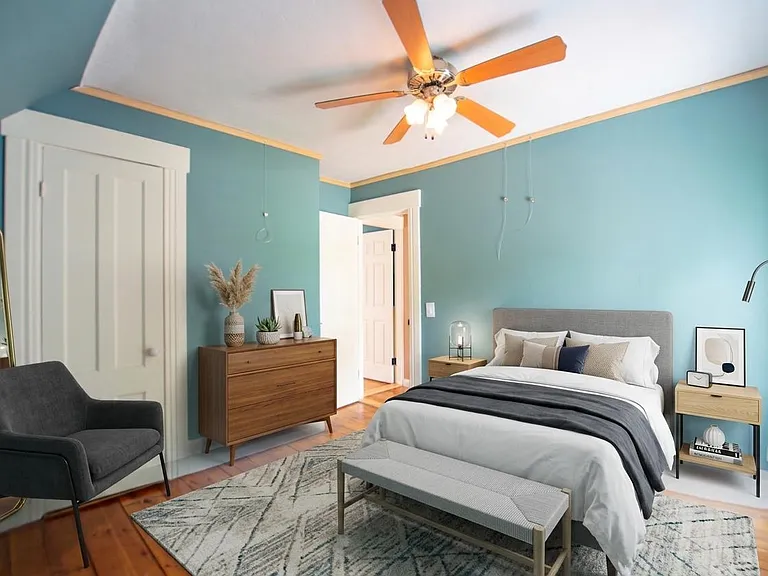 538 Central St #2 — Photo 6