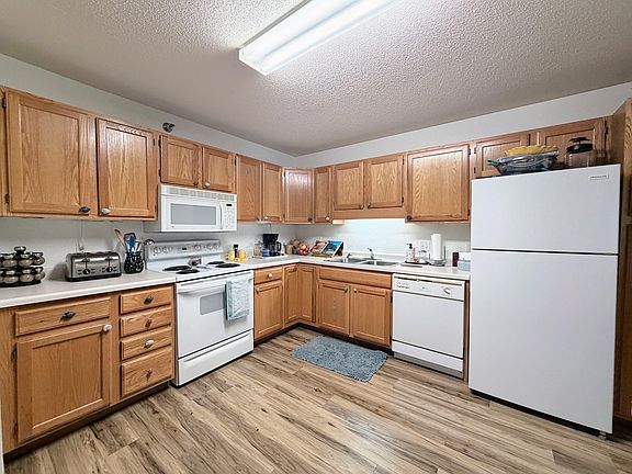 5th image of 1900 4th Ave SW APT 103