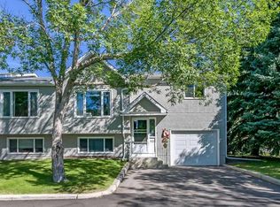 401 S Fairway Ln NW, High River, AB T1V1E1