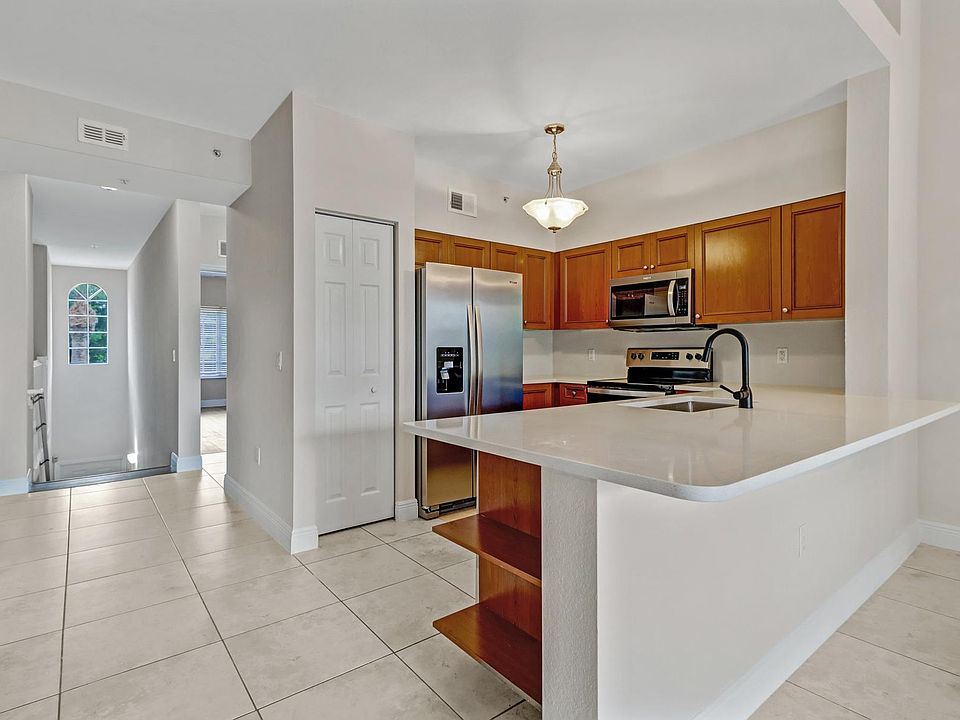 1st image of 10025 Villagio Gardens Ln Unit 205
