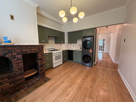 2nd image of 26 Reservoir Ave APT 2