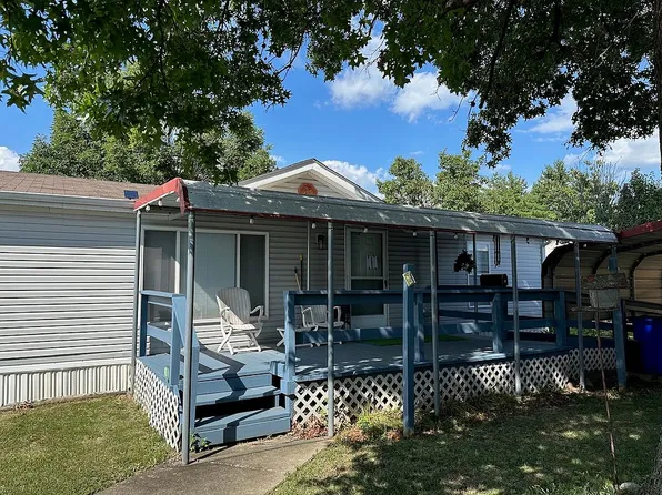 9 Painted Pony Dr, Ofallon, MO 63366