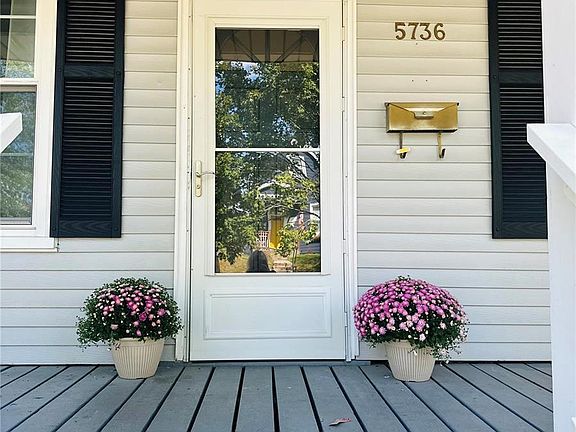 4th image of 5736 Lansdowne Ave