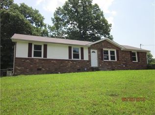 641 Cleveland Dr, Clarksville, TN 37042