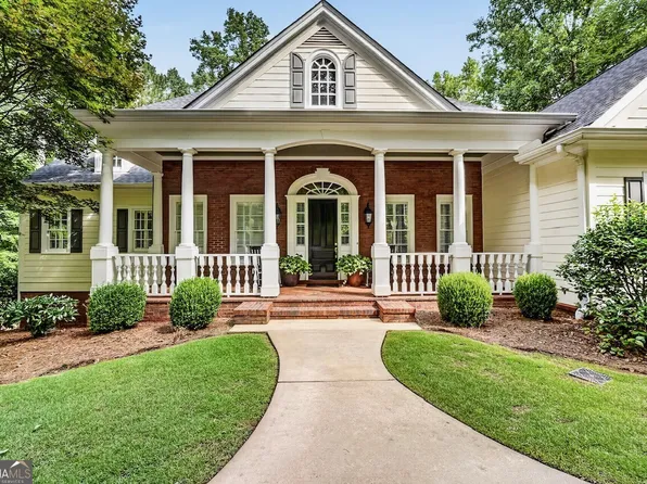 209 River Oaks Dr, Lagrange, GA 30240