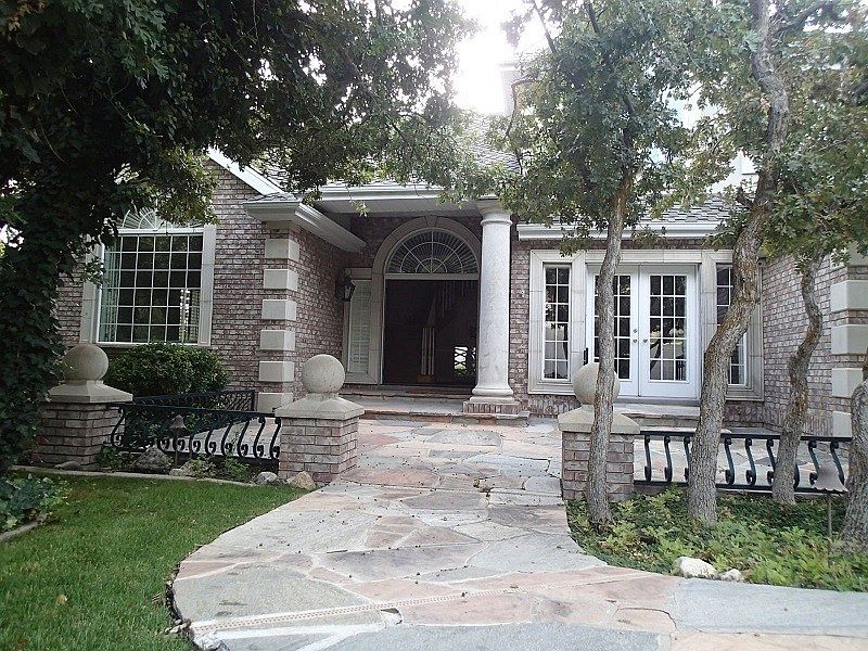 Beautiful East side Mtn location