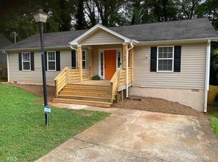 1380 Bluefield Dr SW, Atlanta, GA 30310