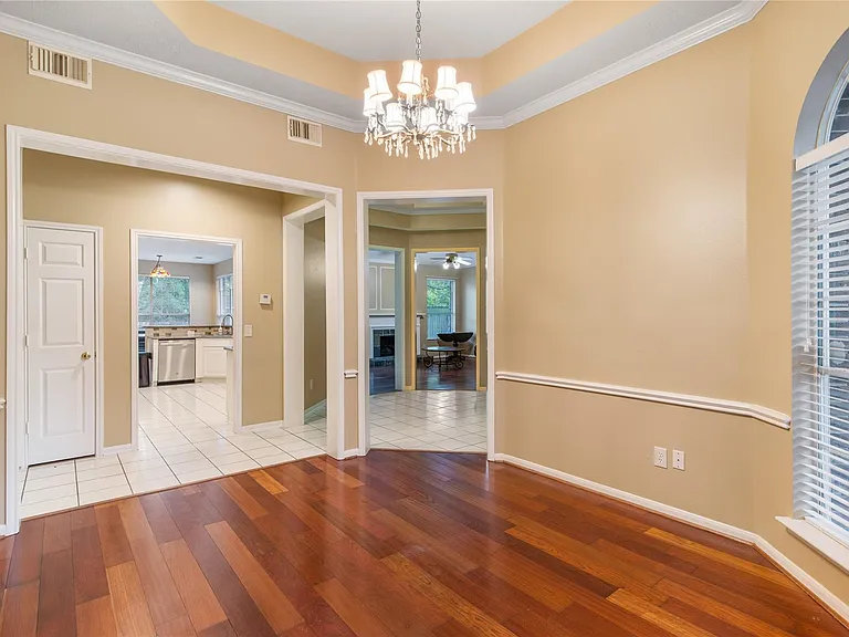 6 Windfern Pl — Photo 5