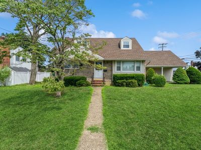106 Bregman Avenue, New Hyde Park, NY, 11040