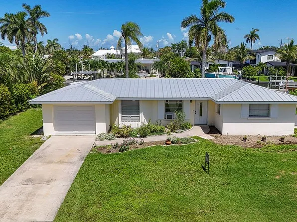 522 70th St, Holmes Beach, FL 34217