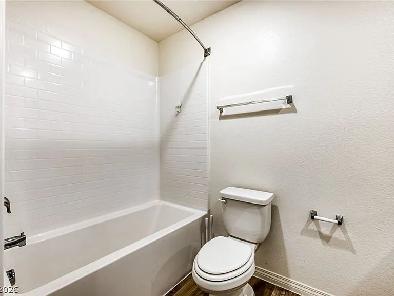 4277 Venus Falls Ave — Photo 24