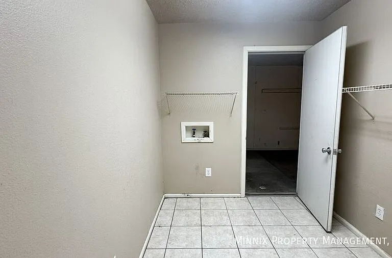 7820 Vernon Ave — Photo 9