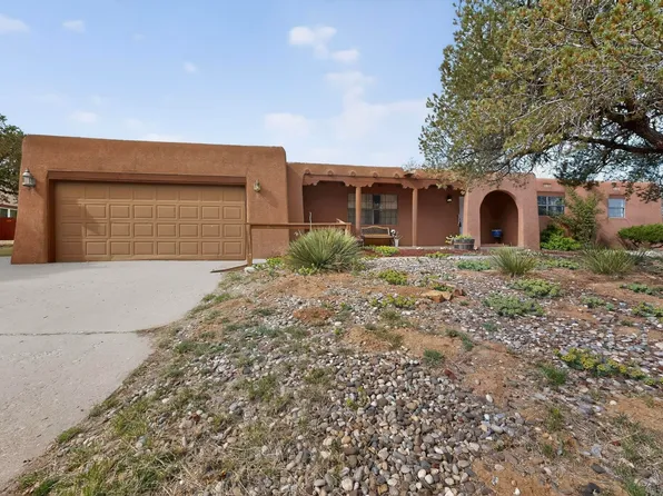 2810 Calle Campeon, Santa Fe, NM 87505