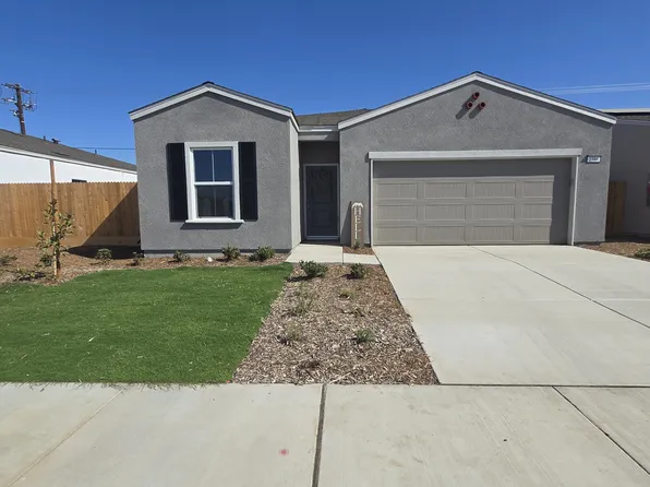 2584 W Cambridge St, Hanford, CA 93230