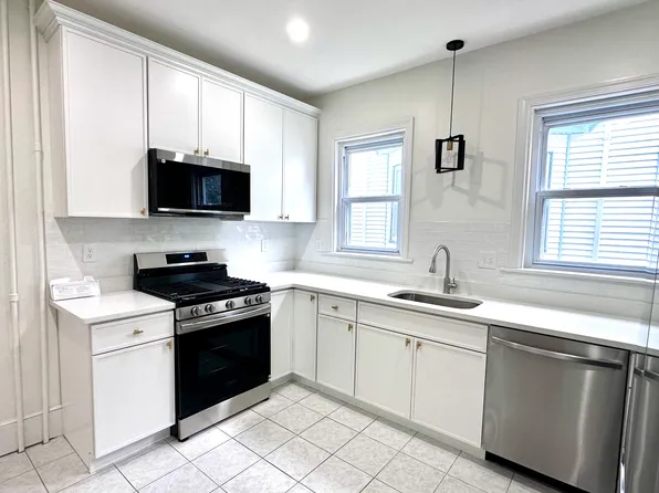 23 Tower St #1, Jamaica Plain, MA 02130