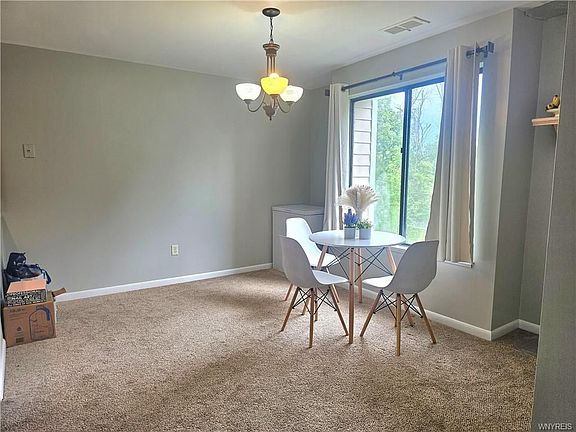 3rd image of 39C Bee Hunter Ct