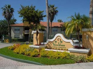 1550 SW 104th Path APT 201, Miami, FL 33174