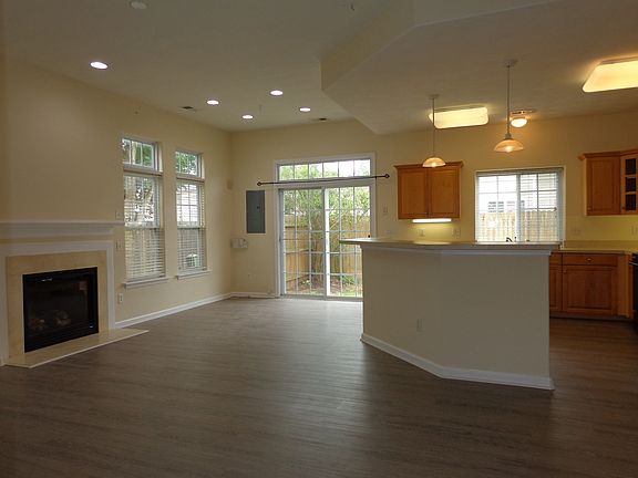 4th image of 805 Windom Blvd