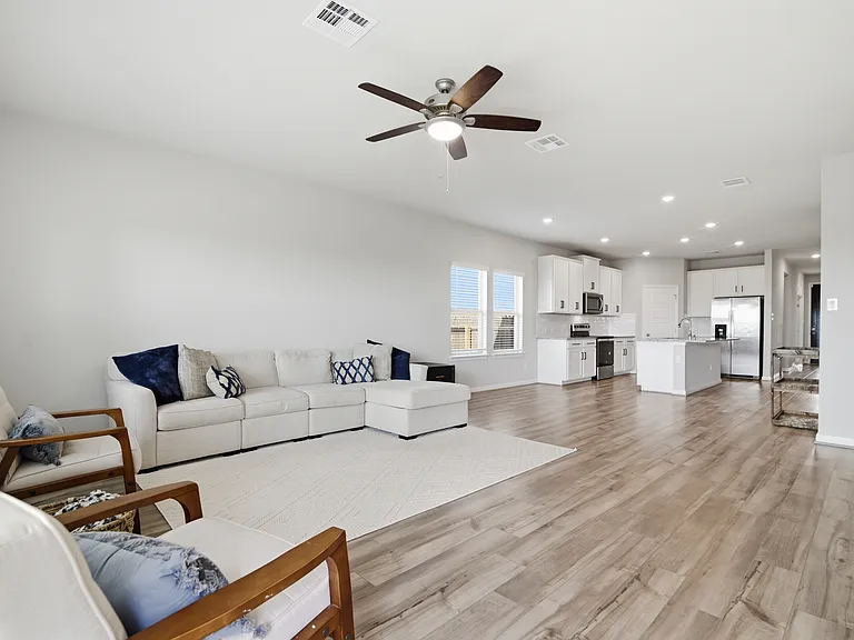 3311 Junction Bay — Photo 4