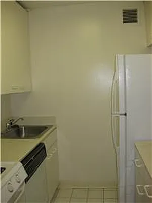 Rented by RELO REDAC INC. | media 7