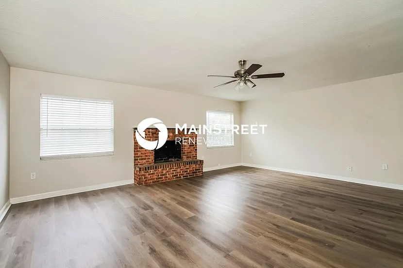 5313 Alpha Dr — Photo 3
