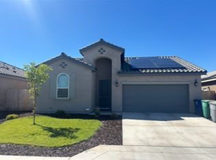 1147 Summit Ct, Madera, CA 93638