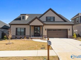 5 Farmhouse Way SW, Huntsville, AL 35803