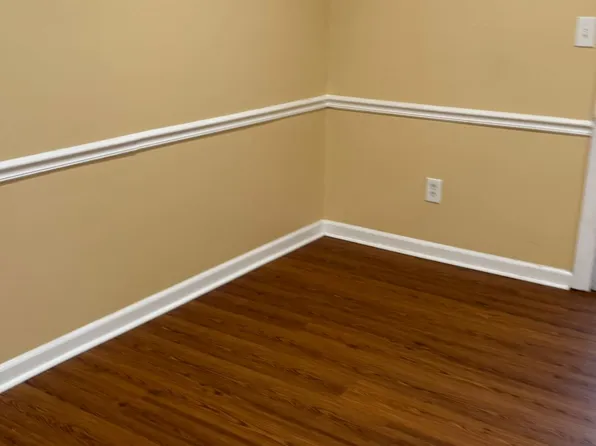 613 Waterford Dr, Edison, NJ 08817