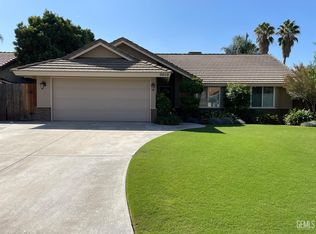 9809 Tuscarora Dr, Bakersfield, CA 93312