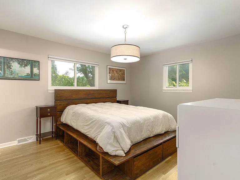 2611 Colby Dr — Photo 33