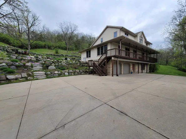 9701 Union Valley Rd, Black Earth, WI 53515